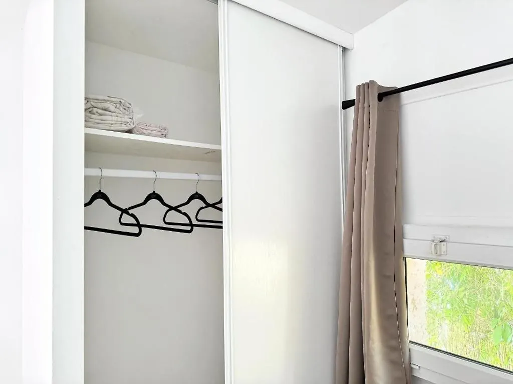 Suite Aurore Lyon 0*,  France